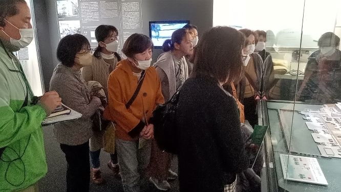 みやぎ生協県南エリアのみなさん、伝承館にて（11月14日）