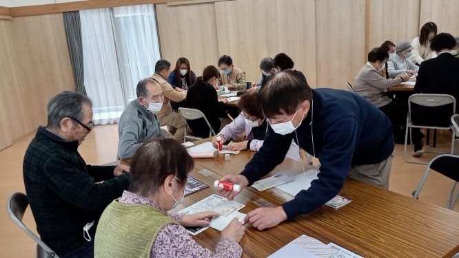 コープみえのみなさんは復興住宅でのサロン活動に参加（12月4日～5日）