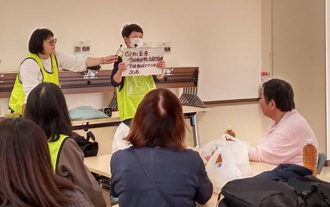 如法寺には、学徒動員で亡くなられた方々の慰霊碑があることなど、話していただきました。