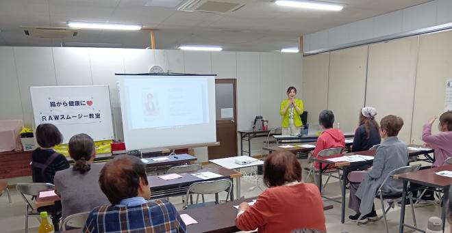 みなさん真剣に聞いてます