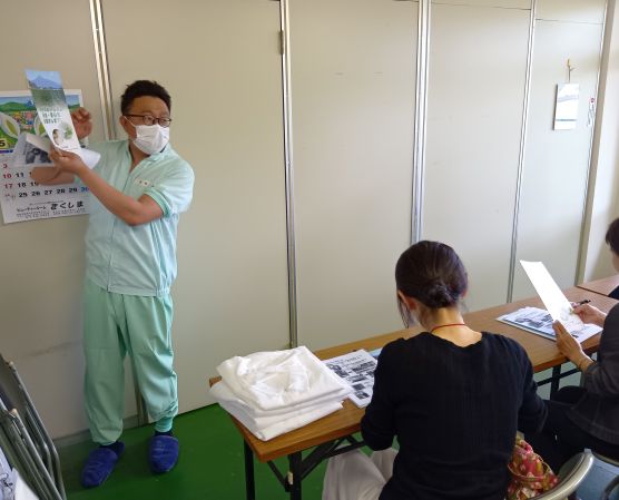 高橋工場長からまずはレクチャーを受けます