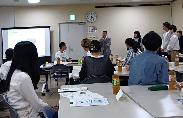元気いっぱいの“こくりなび”リーダー